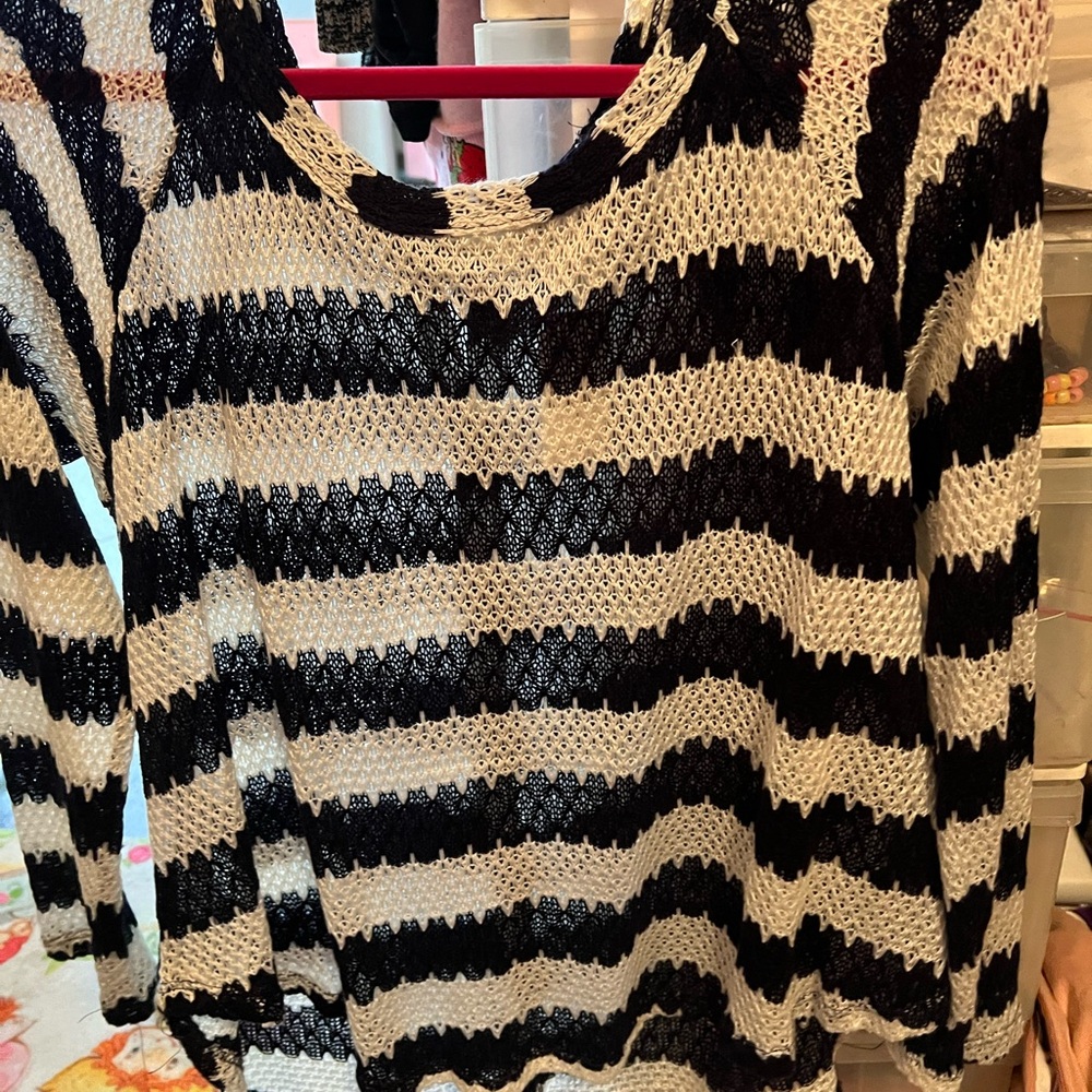 Pullover sweater